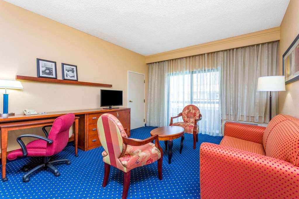 Comfort Inn Roswell-Dunwoody Buitenkant foto