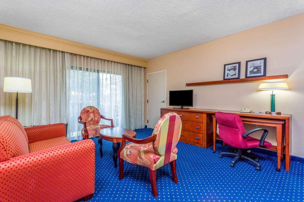 Comfort Inn Roswell-Dunwoody Buitenkant foto