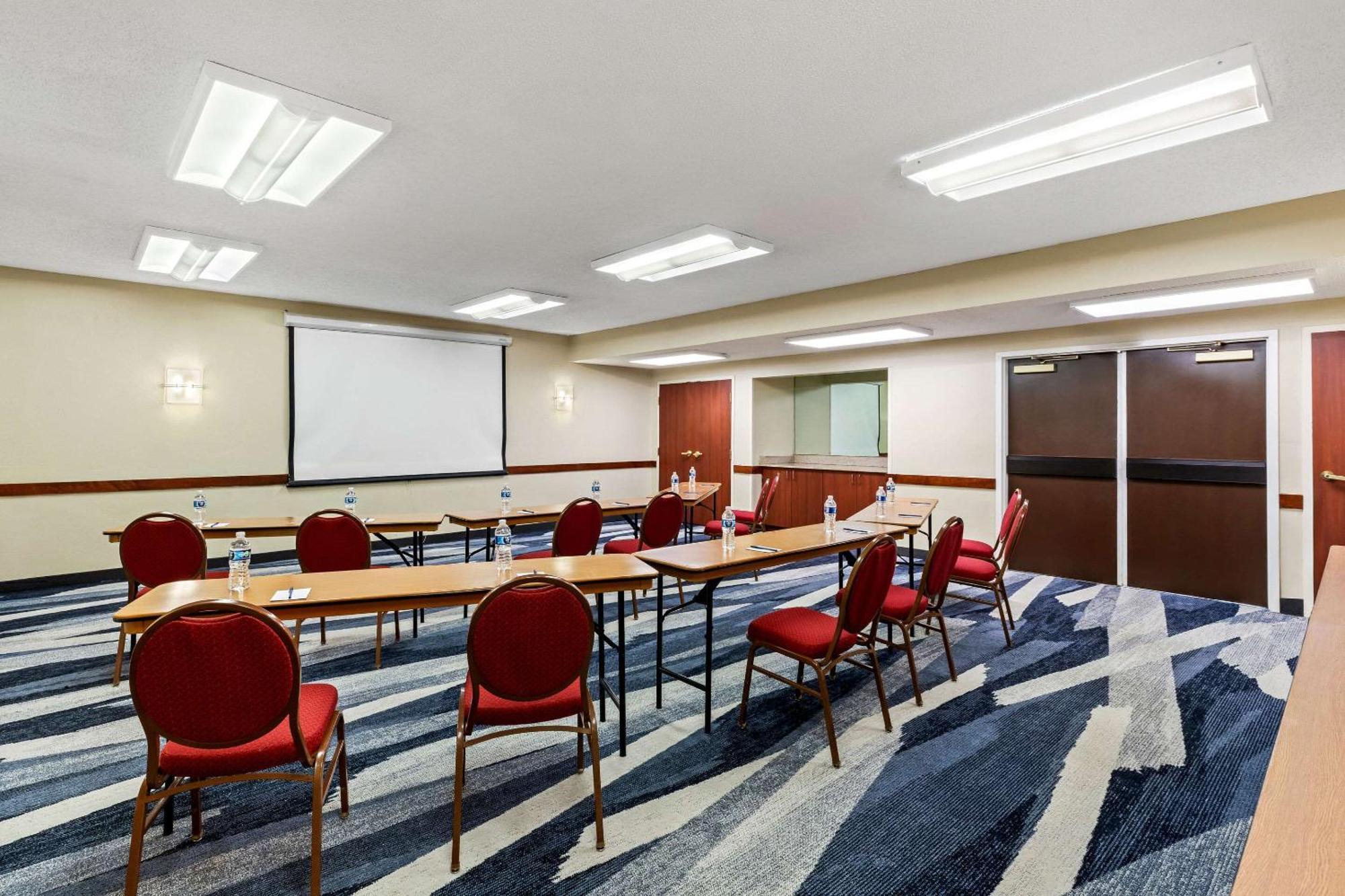 Comfort Inn Roswell-Dunwoody Buitenkant foto