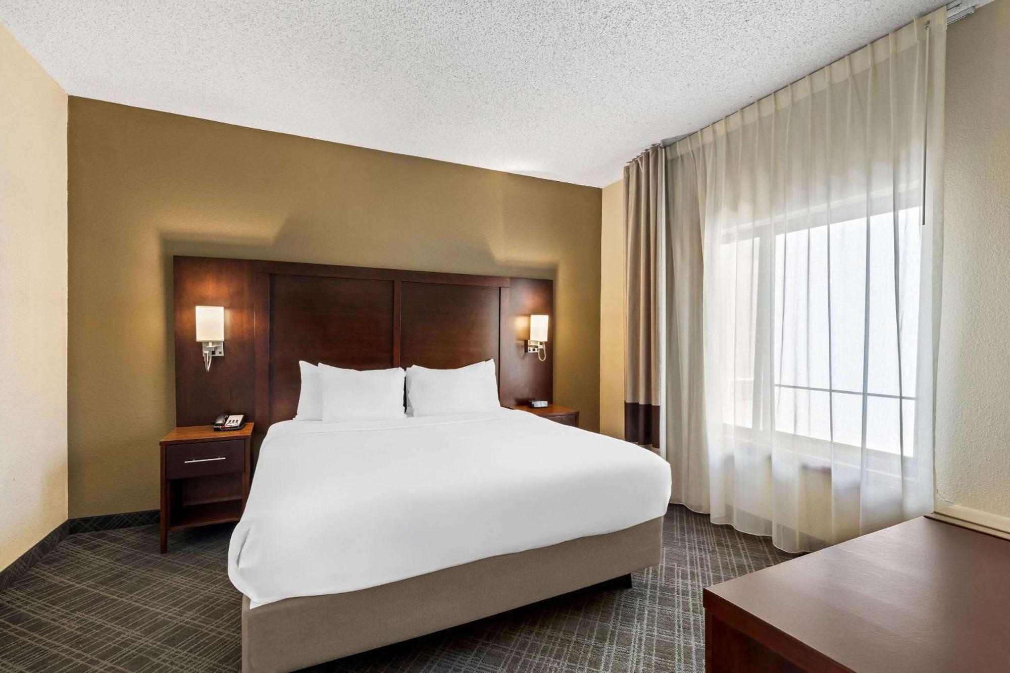 Comfort Inn Roswell-Dunwoody Buitenkant foto