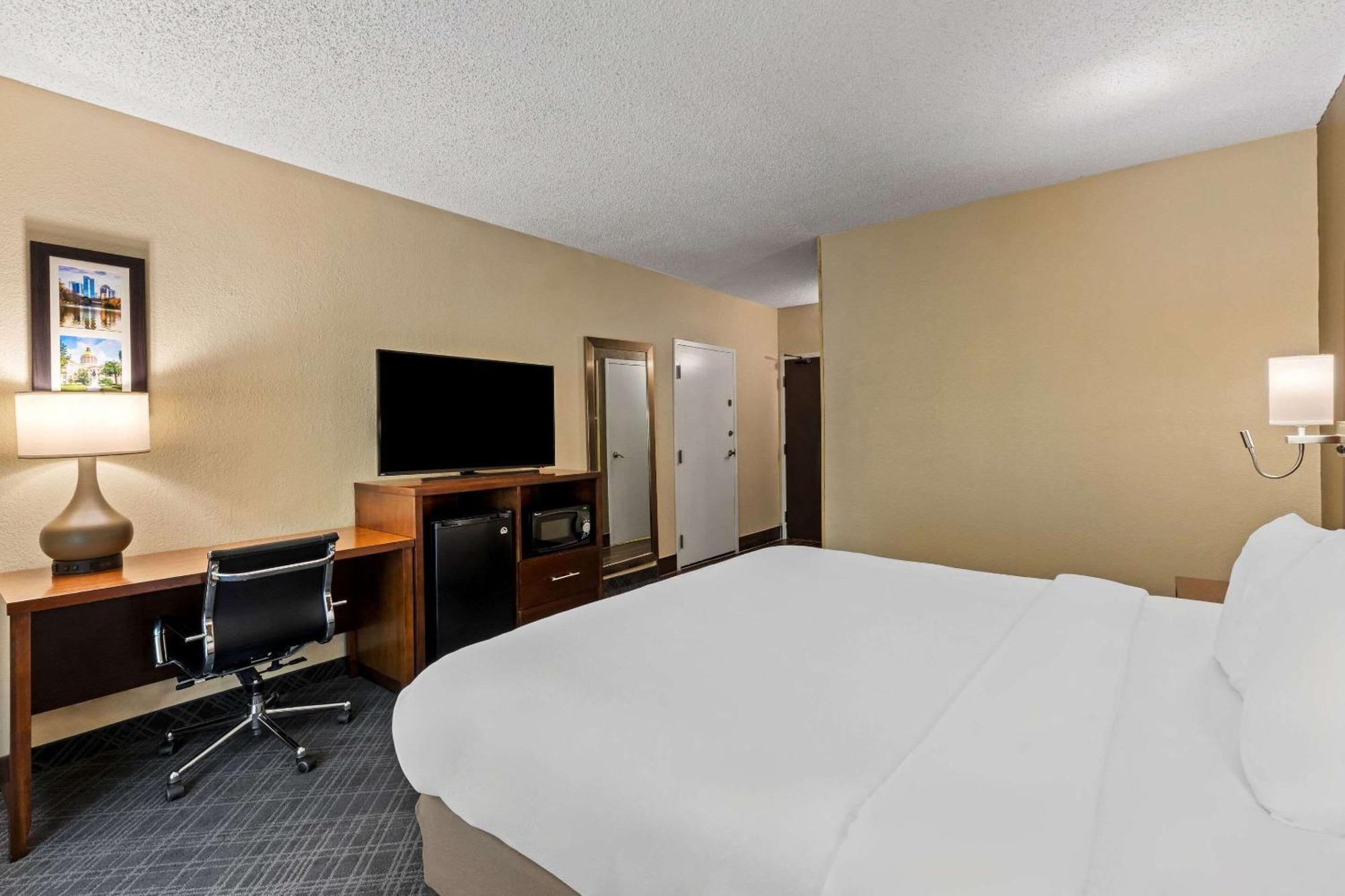 Comfort Inn Roswell-Dunwoody Buitenkant foto
